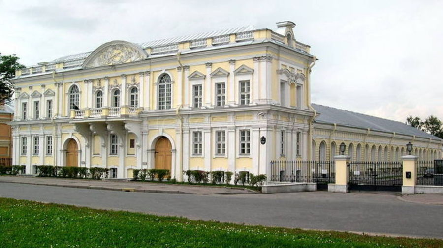 Манеж Первого кадетского корпуса