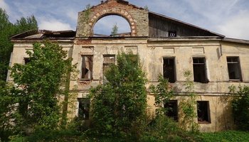 Заброшенная усадьба Лопухинка
