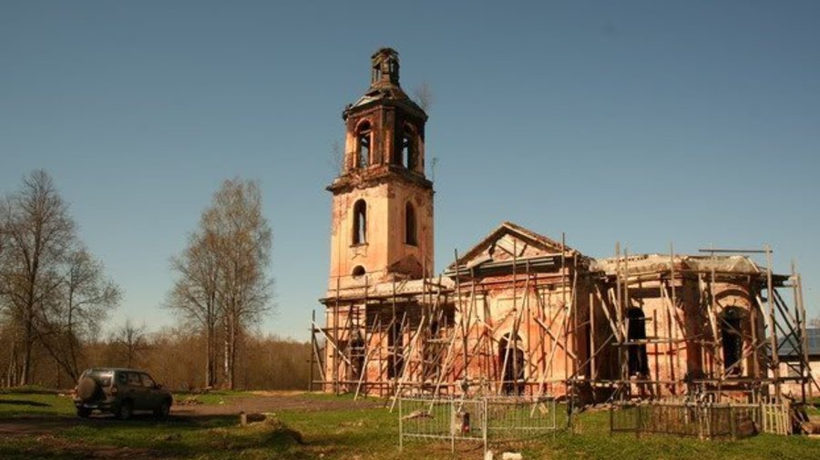 Заброшенная усадьба в Редкино