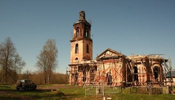 Заброшенная усадьба в Редкино