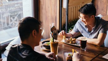 Рестораны современной вьетнамской кухни PHO'n'ROLL