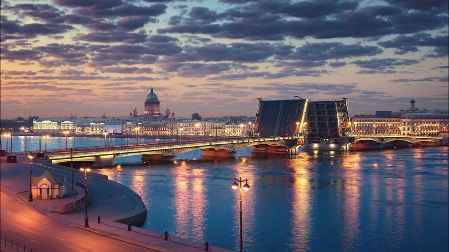 Петербургские мосты разведут под музыку Соловьёва-Седого 