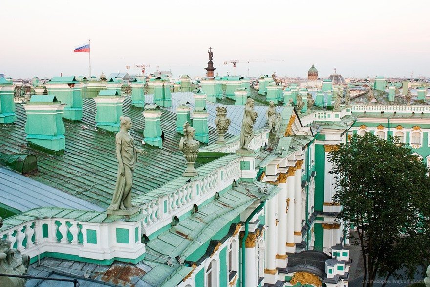 Экскурсию по крыше Эрмитажа покажут в прямом эфире 