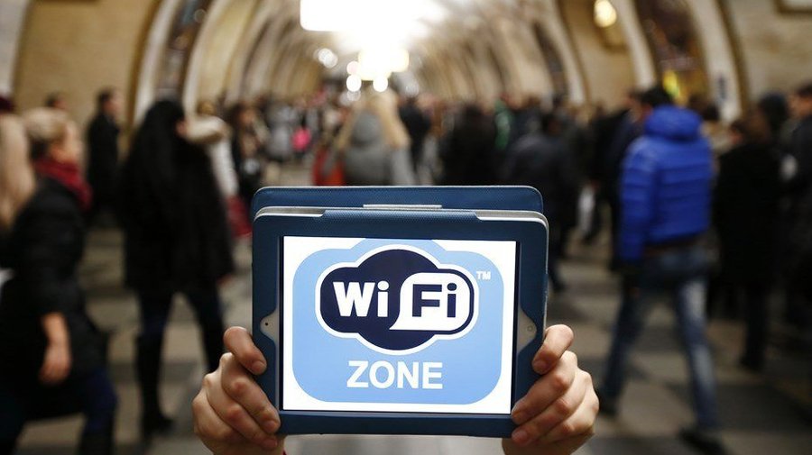 На фиолетовой линии метро запустили высокоскоростной Wi-Fi 