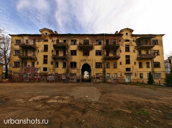 Заброшенные дома с привидениями на Андроньевской площади