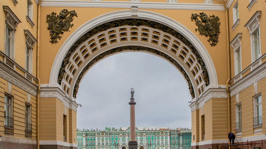 Петербург признали одним из самых комфортных городов в России