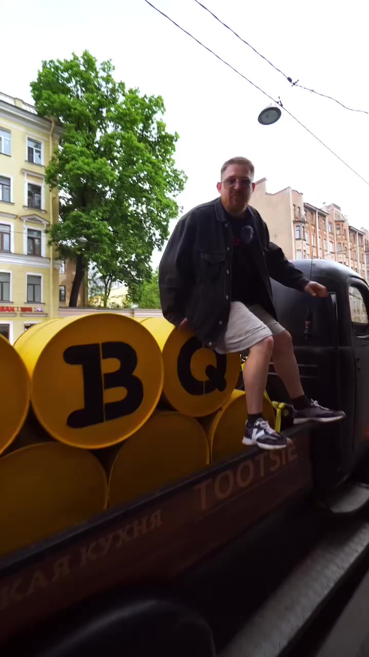 🍔 Пробуем Мишленовский бургер от бабушки Тутси 🍔